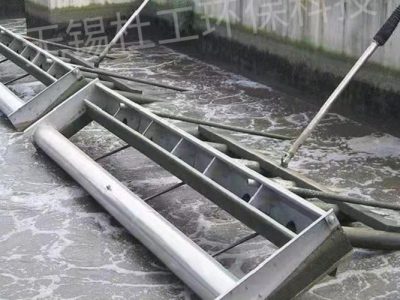 滗水器